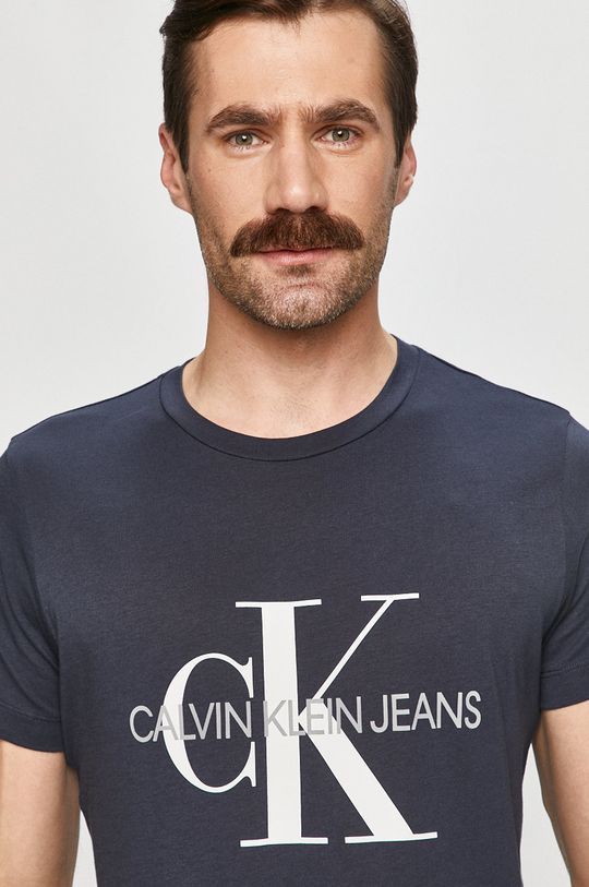 Футболки Calvin Klein Jeans, темно-синий футболка с принтом scattered logo calvin klein jeans plus цвет white