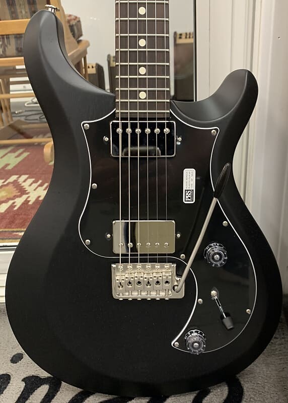 цена Электрогитара PRS S2 Standard 22 Satin Charcoal with Gig Bag!