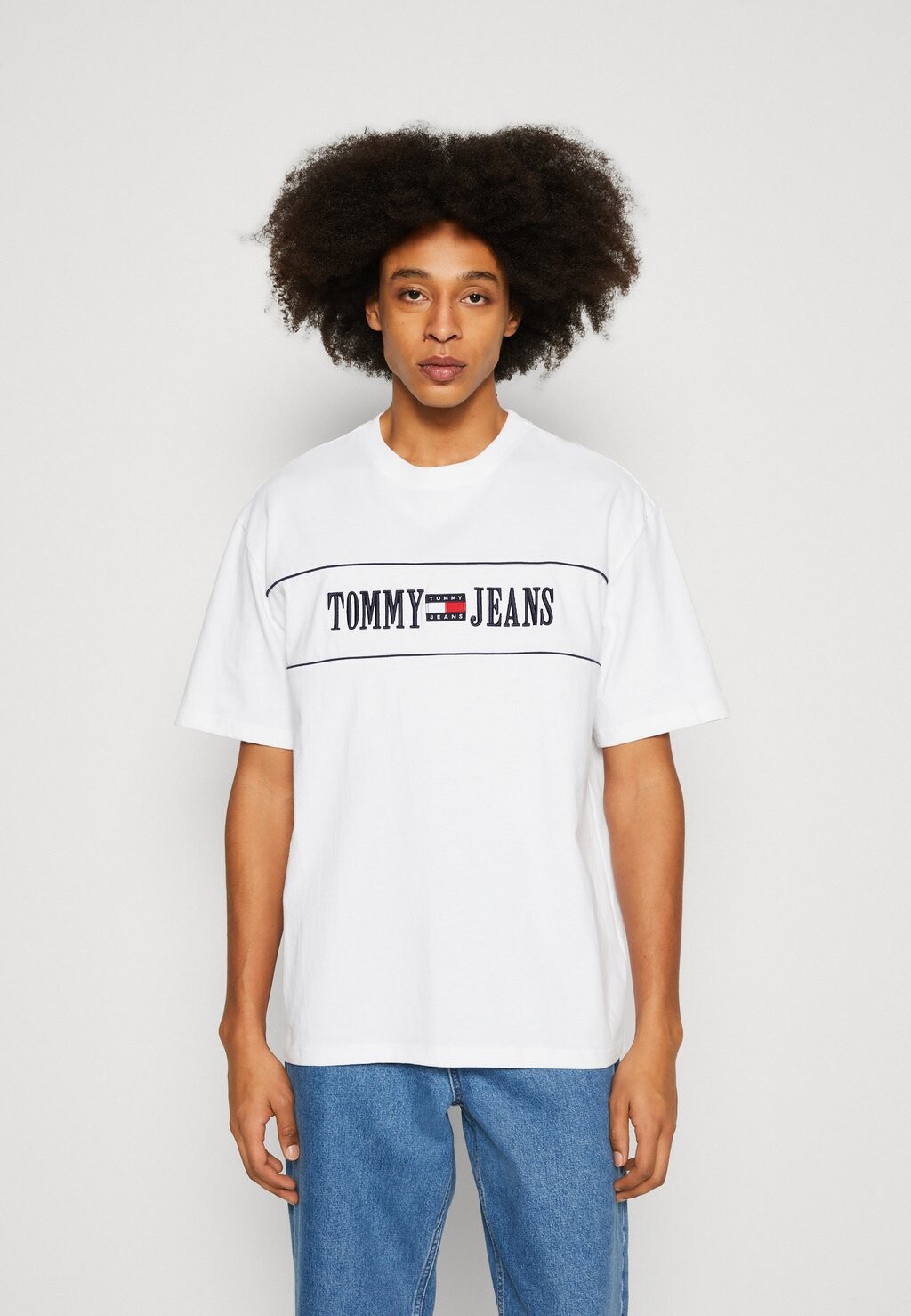 

Футболка с принтом Tommy Jeans, белый