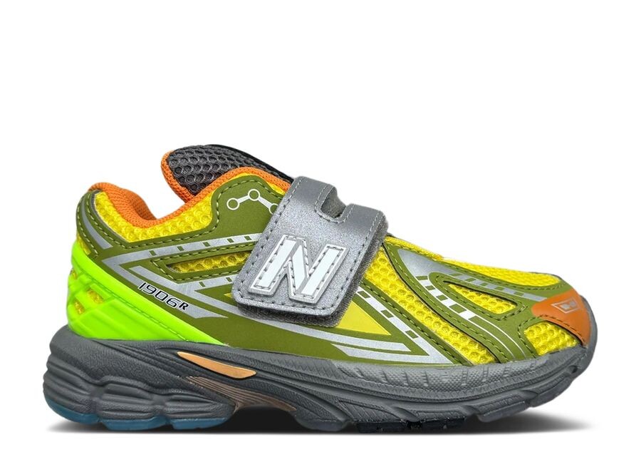 

Кроссовки New Balance Action Bronson X 1906R Hook & Loop Infant, цвет Scorpius
