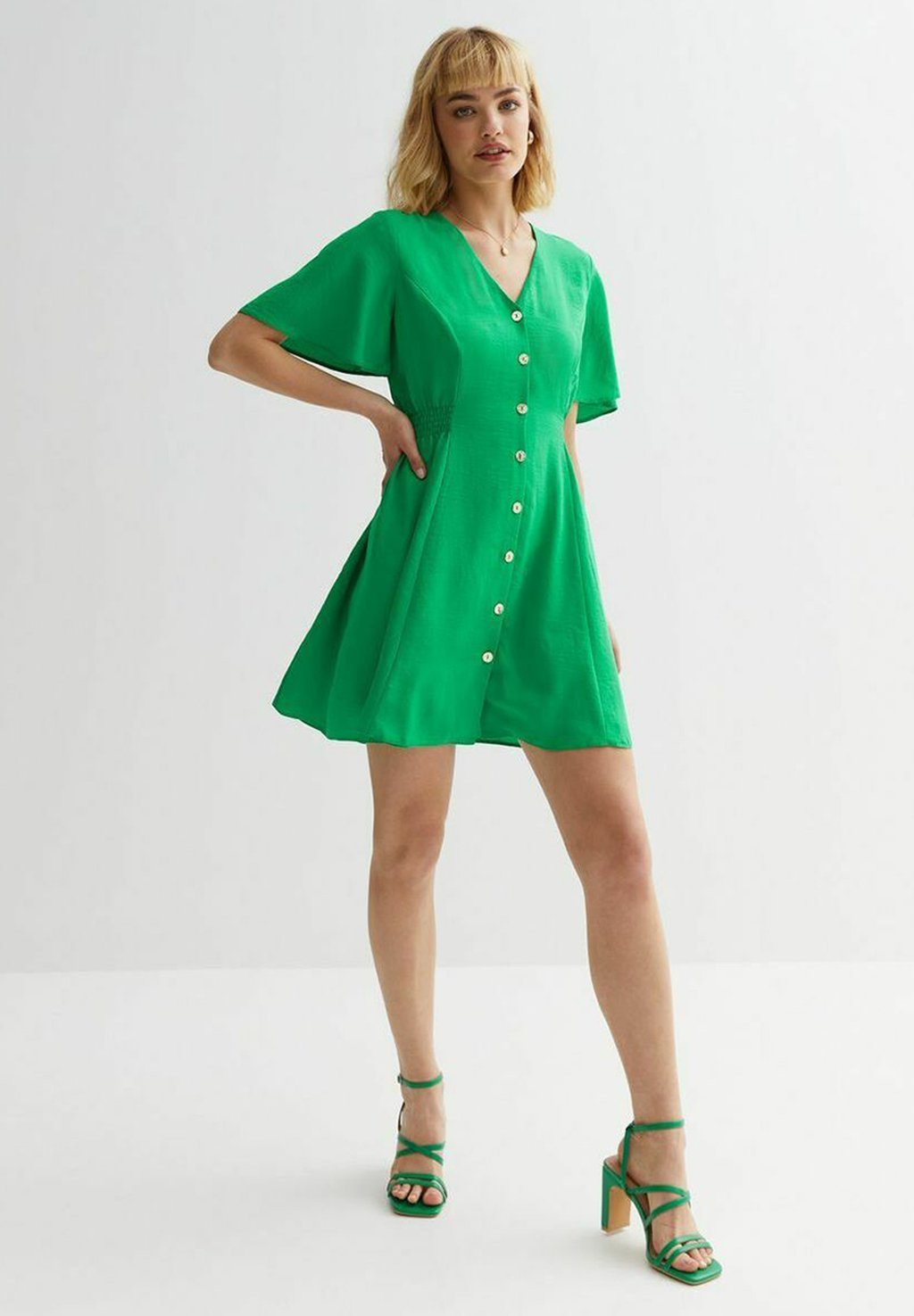 Платье-рубашка New Look, зеленый