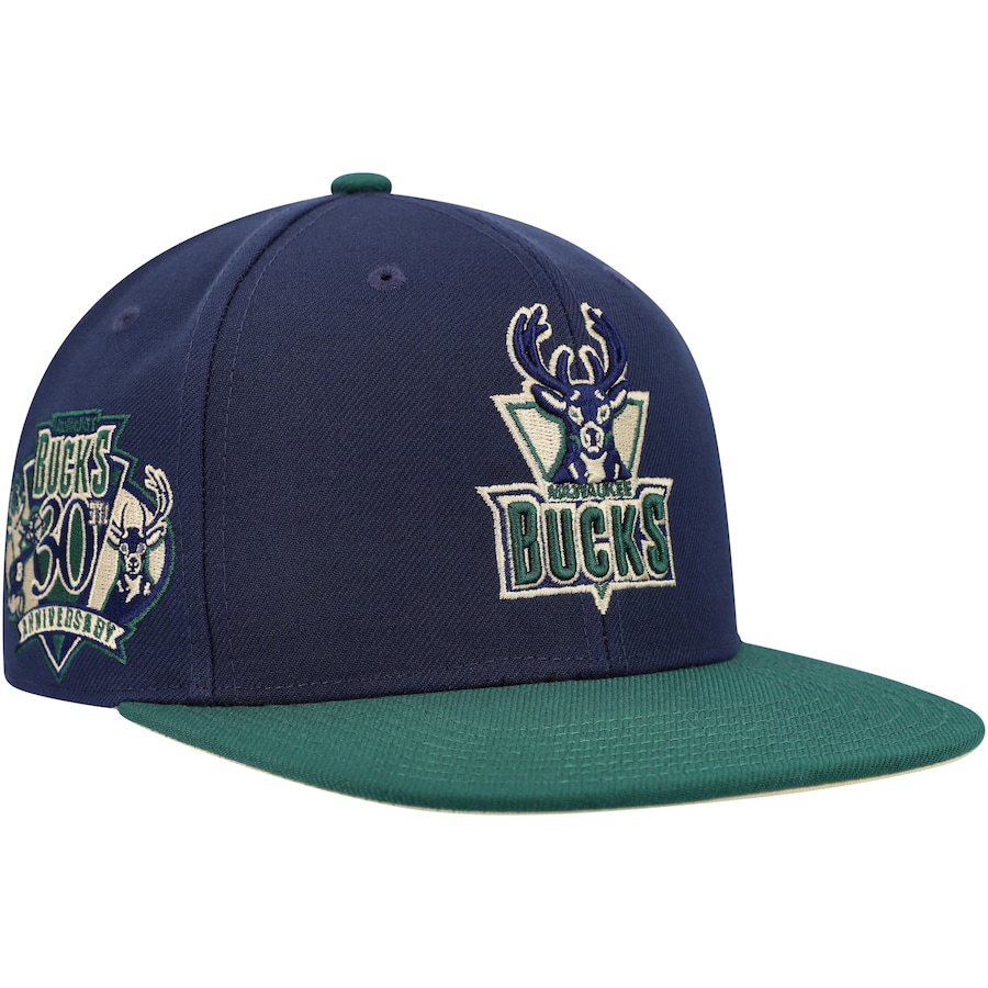 

Бейсболка Mitchell & Ness Milwaukee Bucks, нави