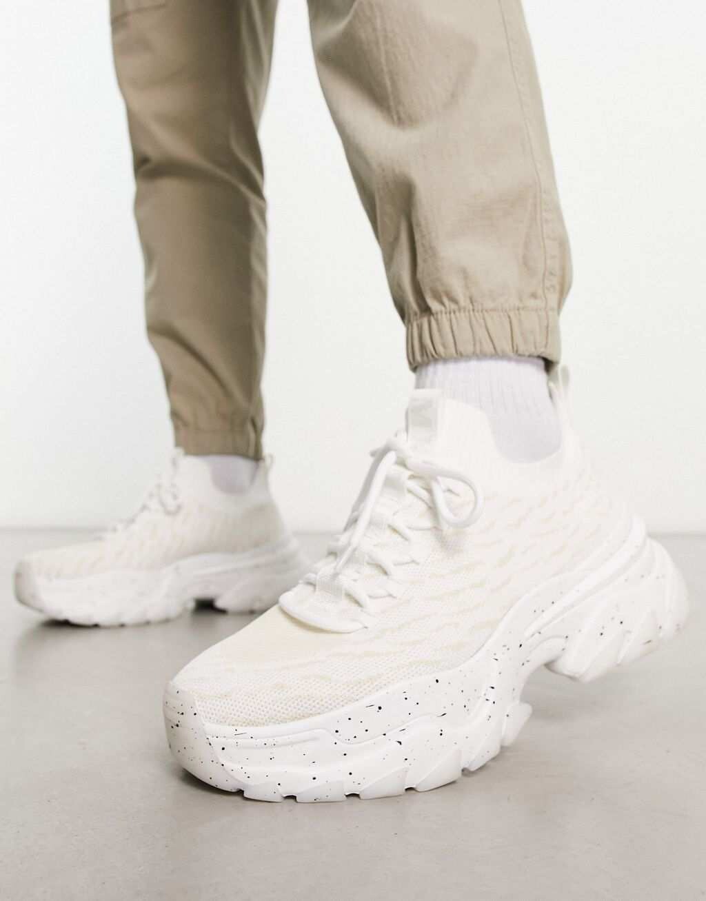 

Белые вязаные кроссовки массивного трикотажа ASOS DESIGN
