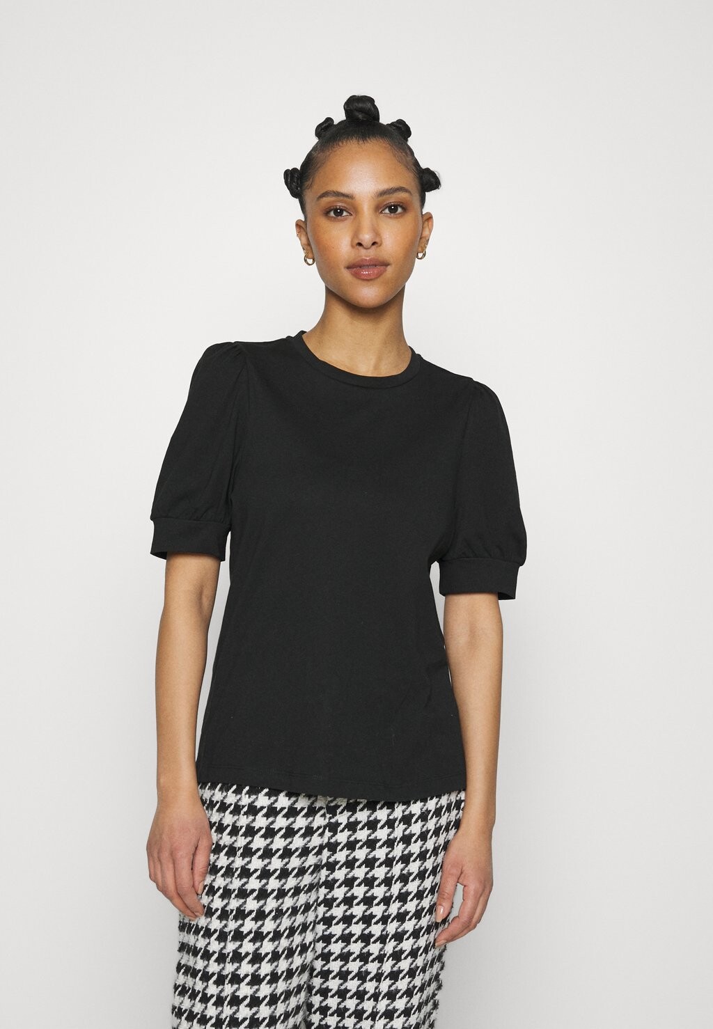 

Базовая футболка Vero Moda, черный