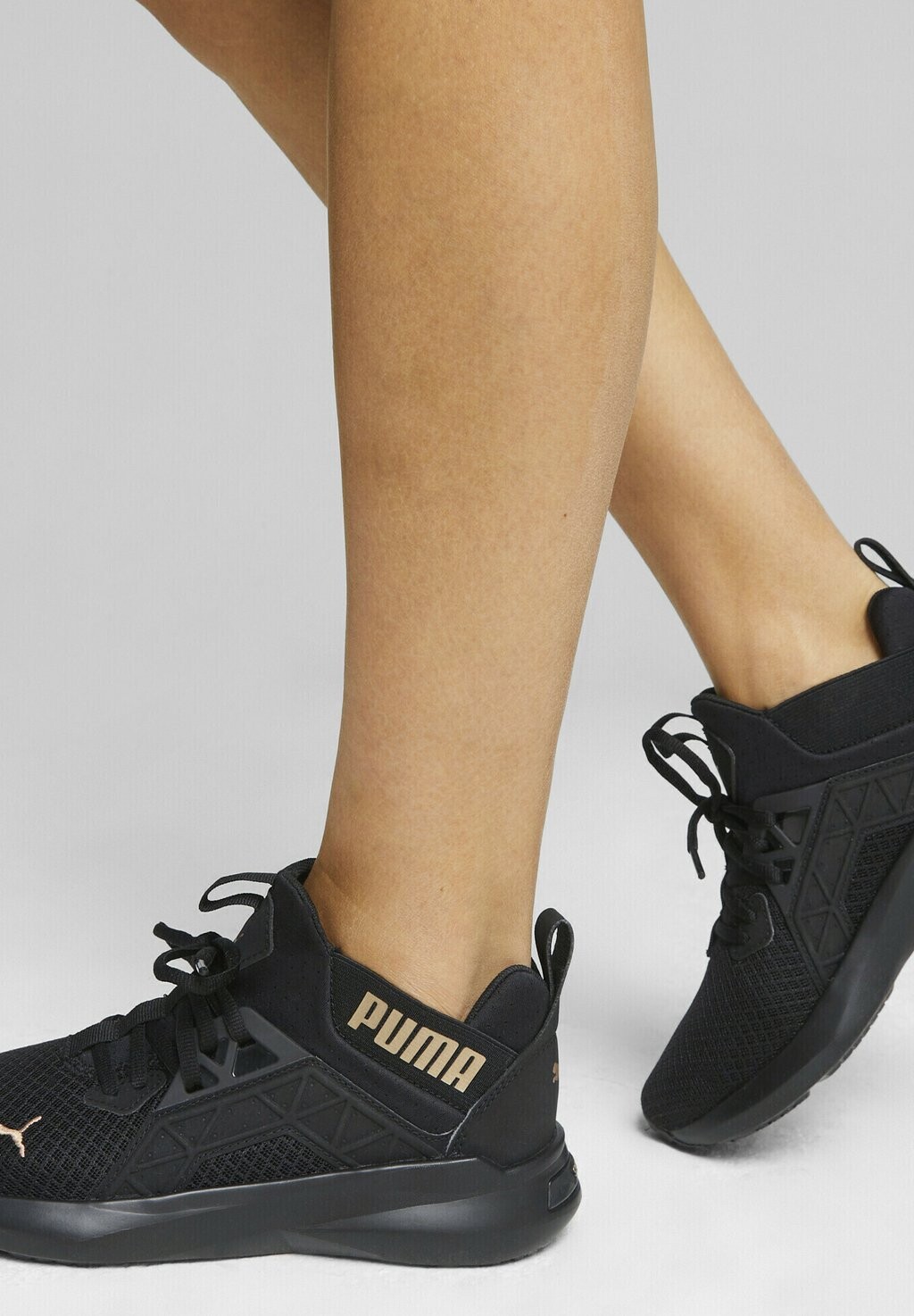 

Кроссовки Puma