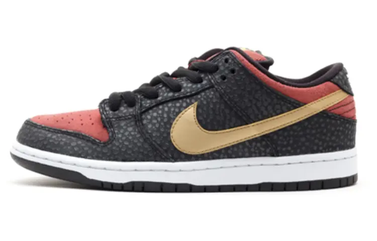 

Nike Dunk SB Low Аллея славы
