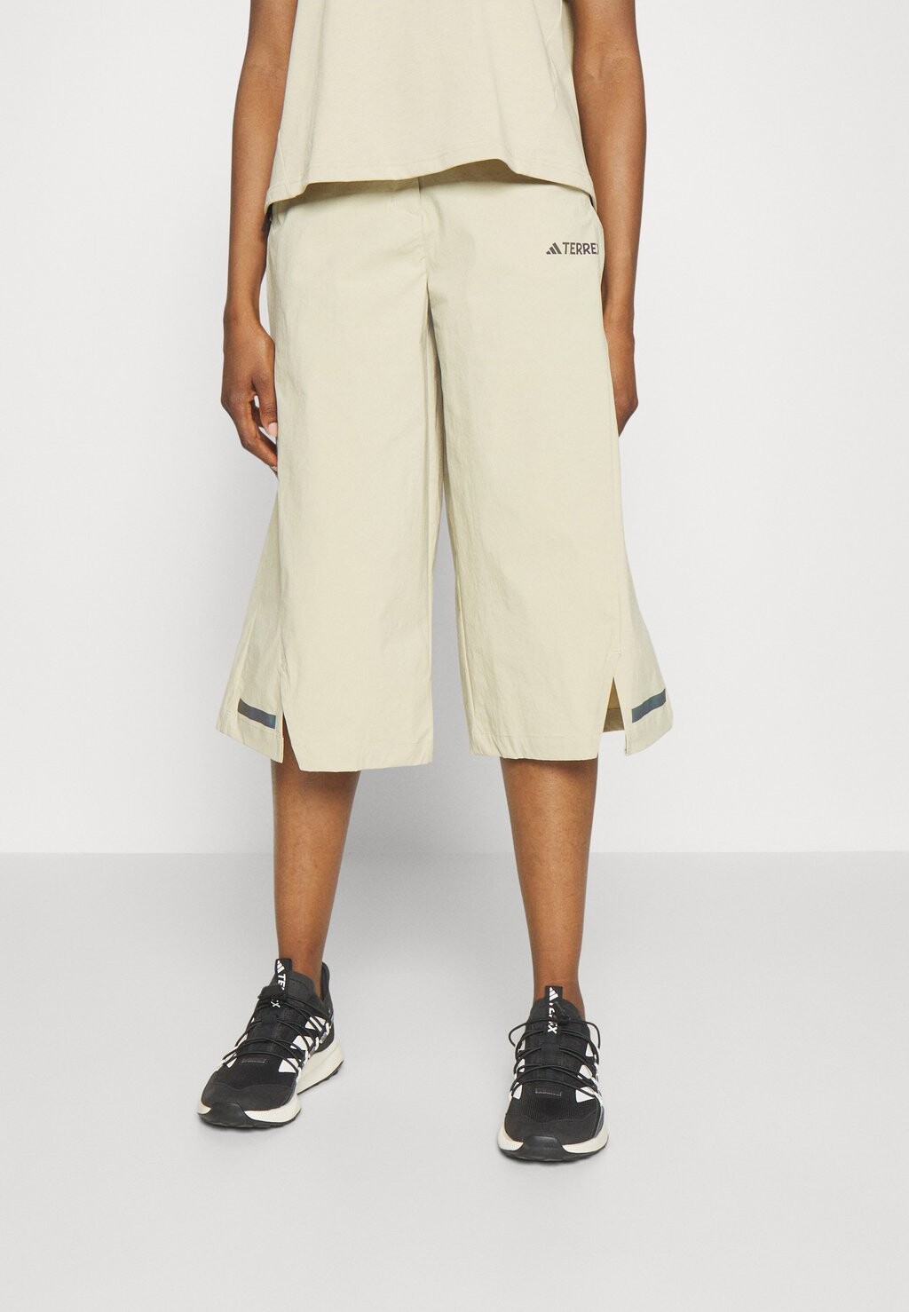 

шорты 3/4 Adidas