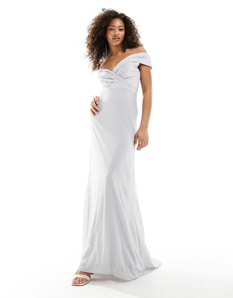 Серебристое приталенное платье макси с открытыми плечами TFNC Bridesmaids