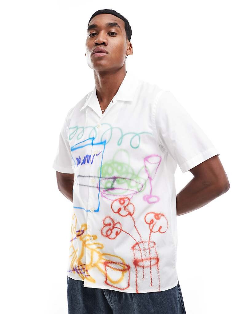 

Белая рубашка с короткими рукавами и граффити PS Paul Smith