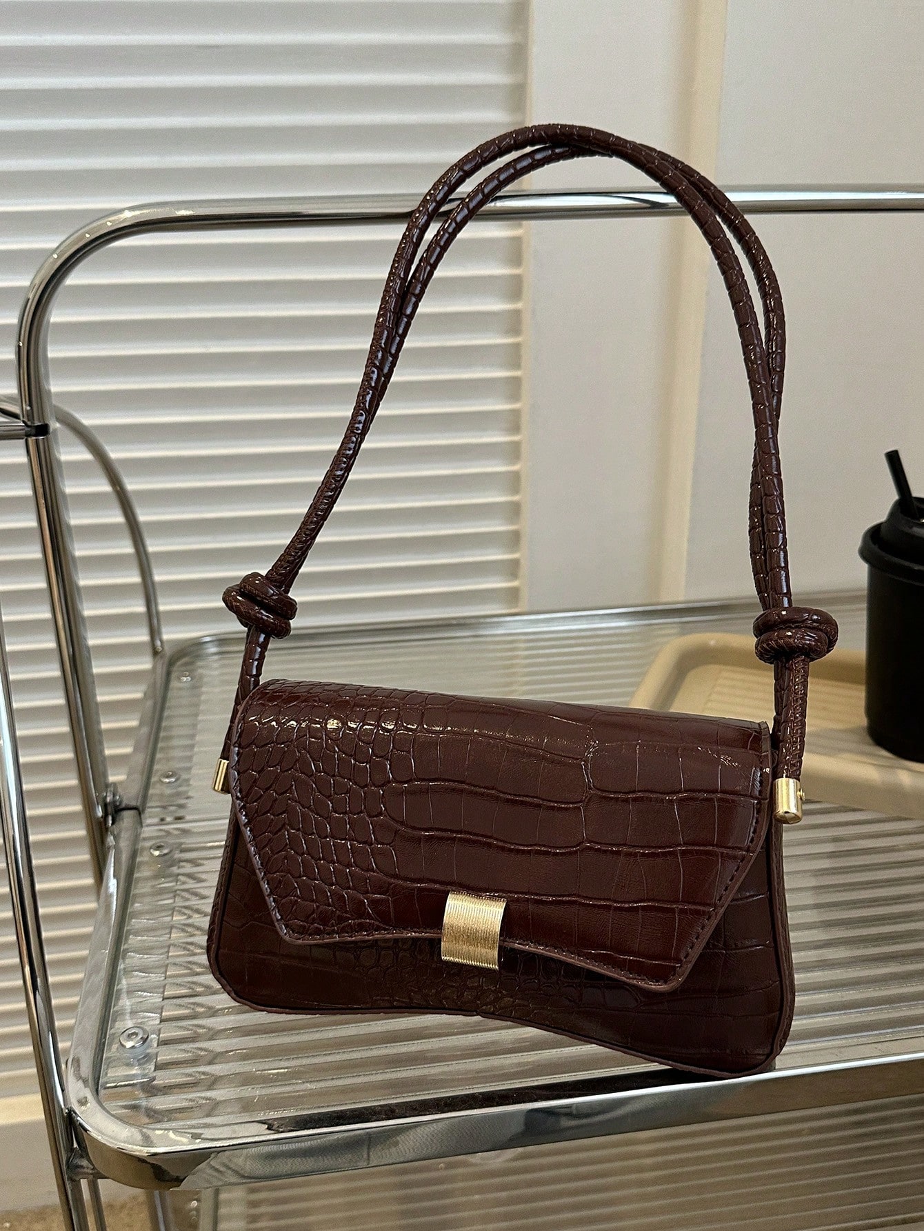 Легкая деловая повседневная черная сумка-багет с клапаном в стиле ретро, коричневый