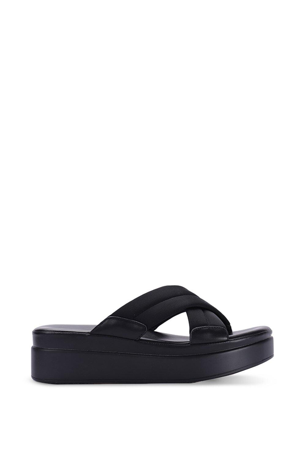 

Черные сандалии с ремешком 'Dretta' Nine West, черный