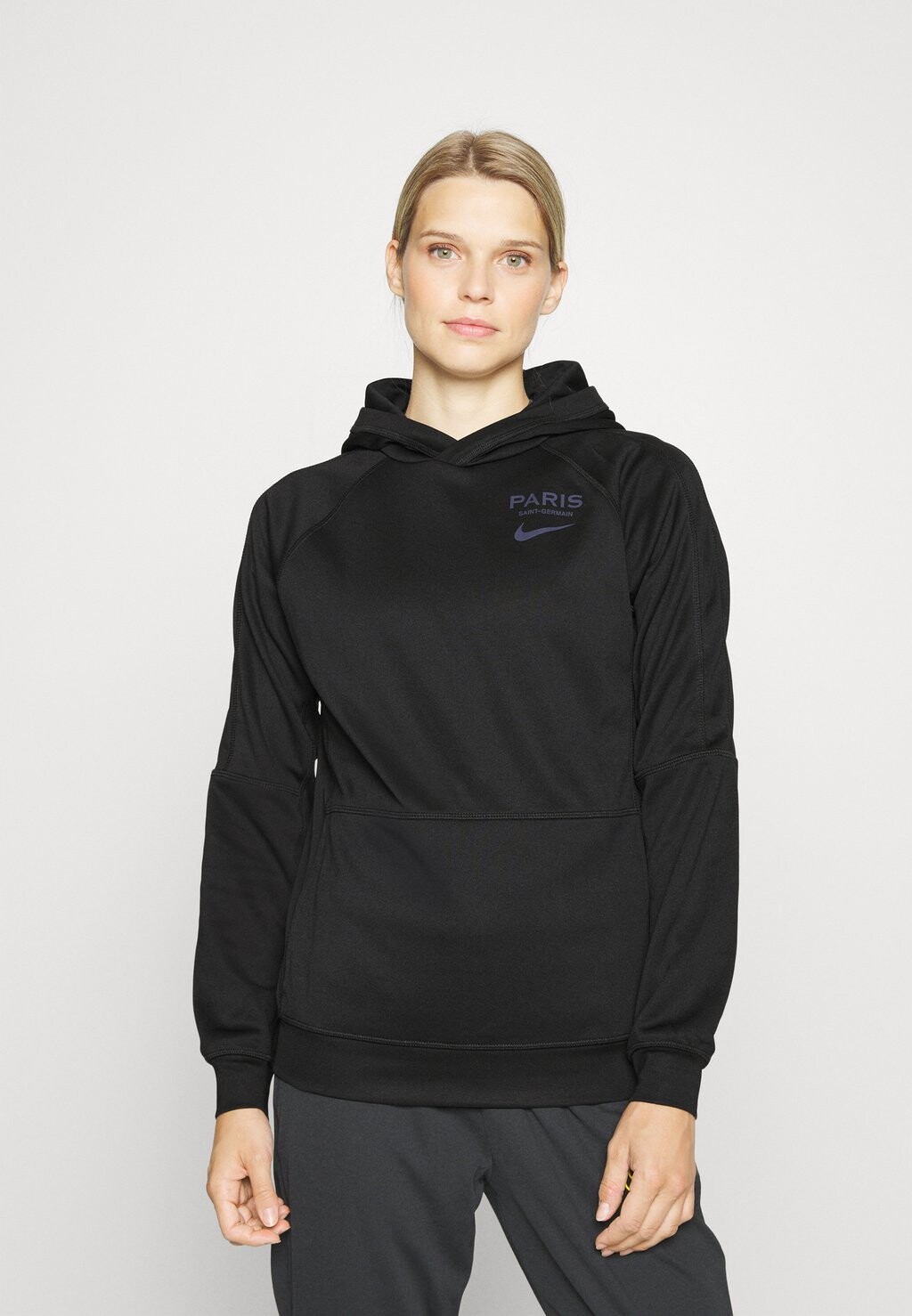 

Толстовка с капюшоном Nike