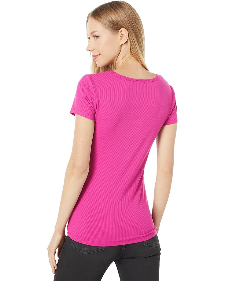 

Футболка Bebe Bebe Logo Ribbed Tee, цвет Magenta