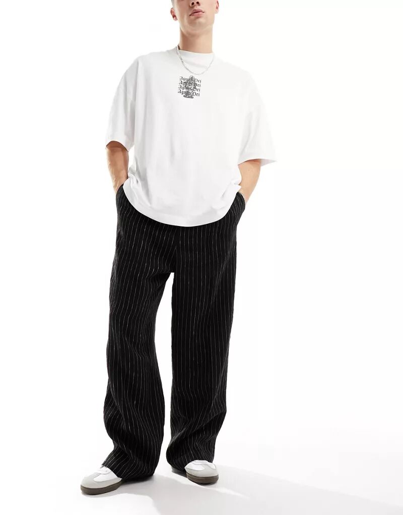 цена Элегантные черно-белые льняные брюки повседневного кроя свободного кроя с полосками Weekday