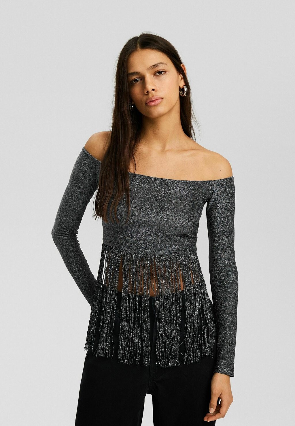 

Футболка с длинным рукавом Sparkly Fringed Bardot Bershka, черный