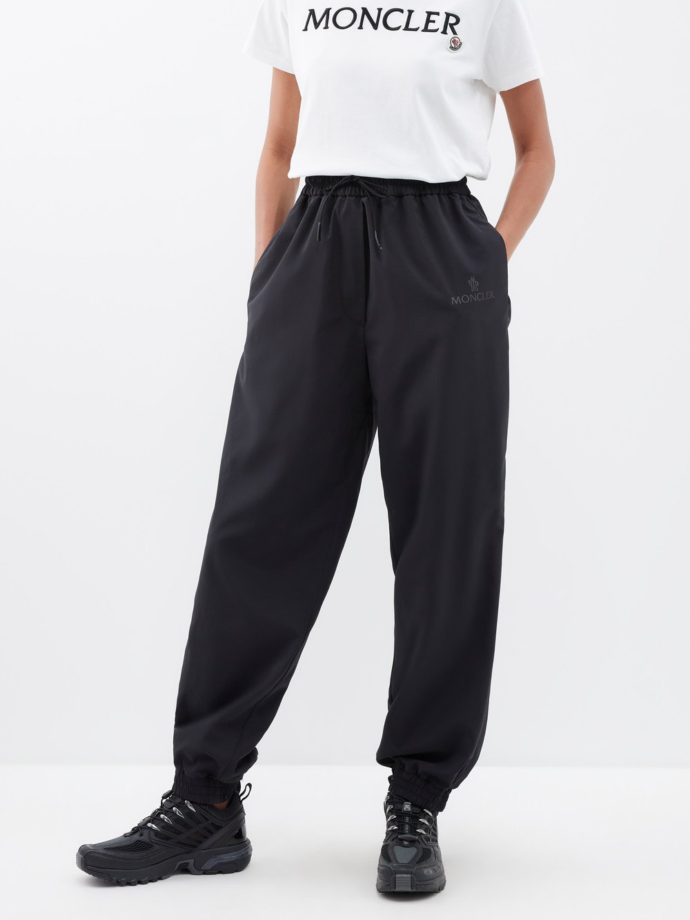 Спортивные брюки из парусины с логотипом Moncler, черный цена и фото