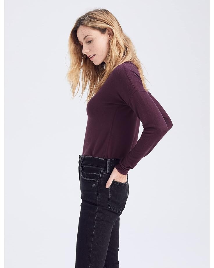 

Футболка Abercrombie & Fitch Long-Sleeve V-Neck Tee, темно-коричневый