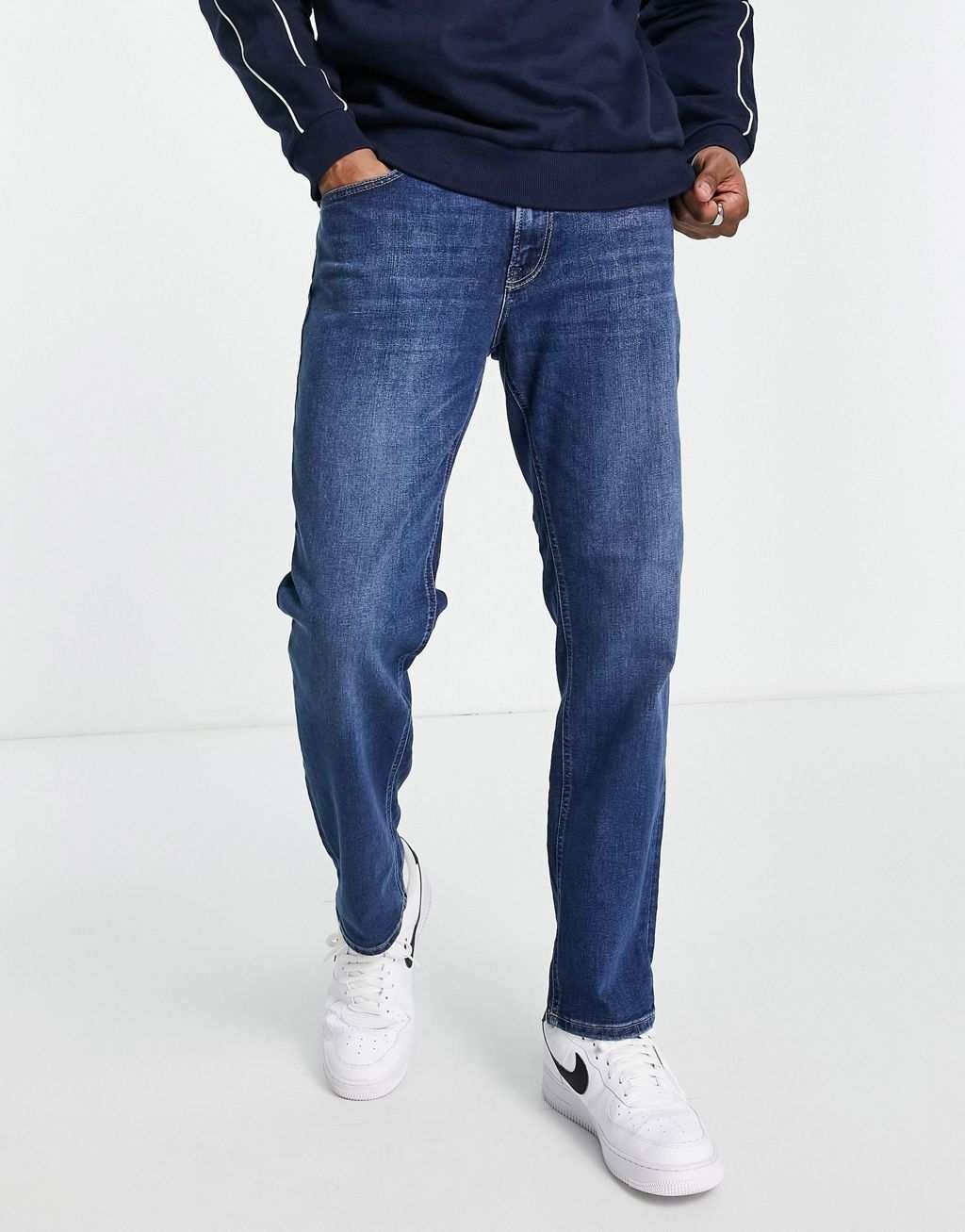 

Синие джинсы прямого кроя Jack & Jones Intelligence Clark