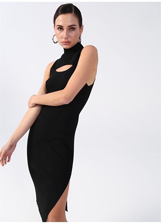 цена Черное женское трикотажное платье миди с полуводолазкой Black On Black