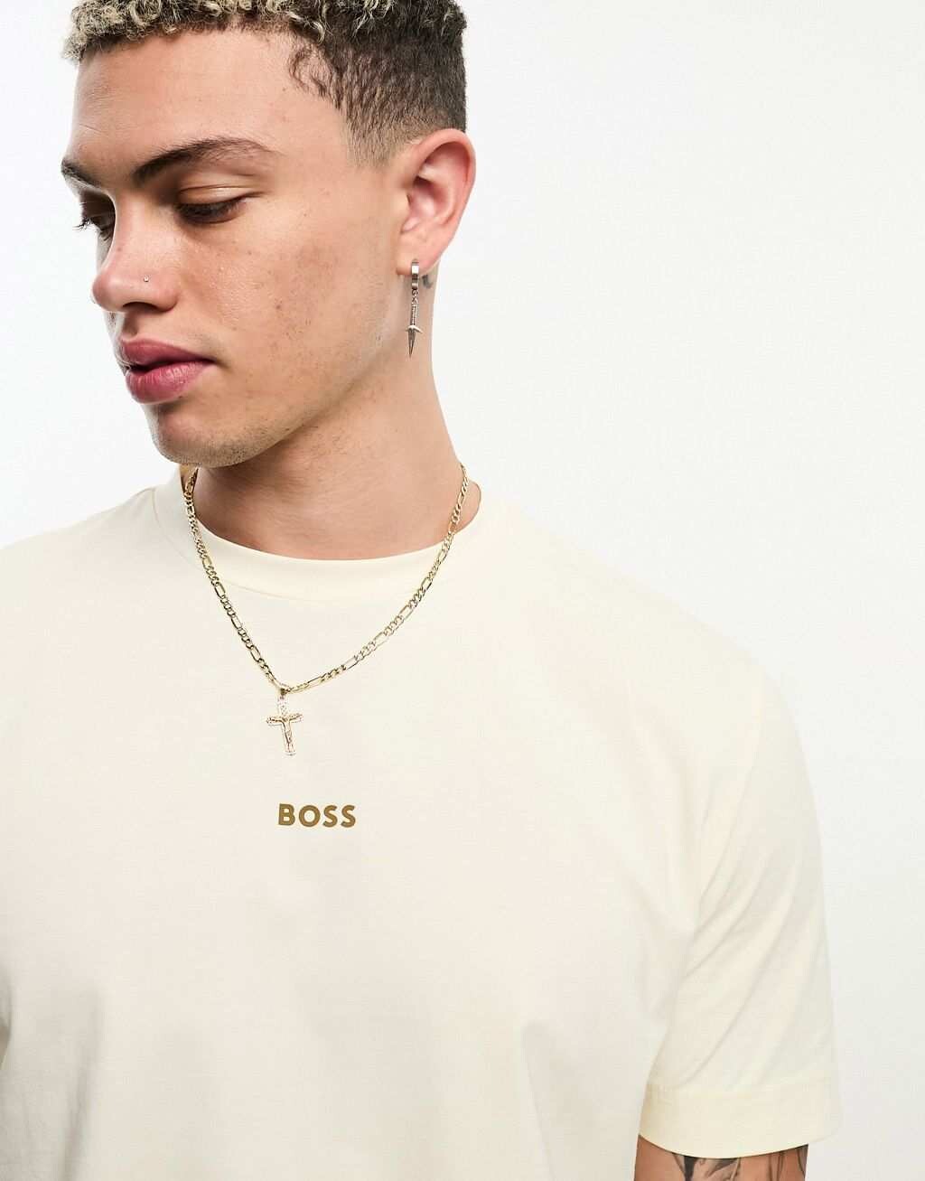 

Светло-бежевая футболка BOSS Orange Tchup, Бежевый
