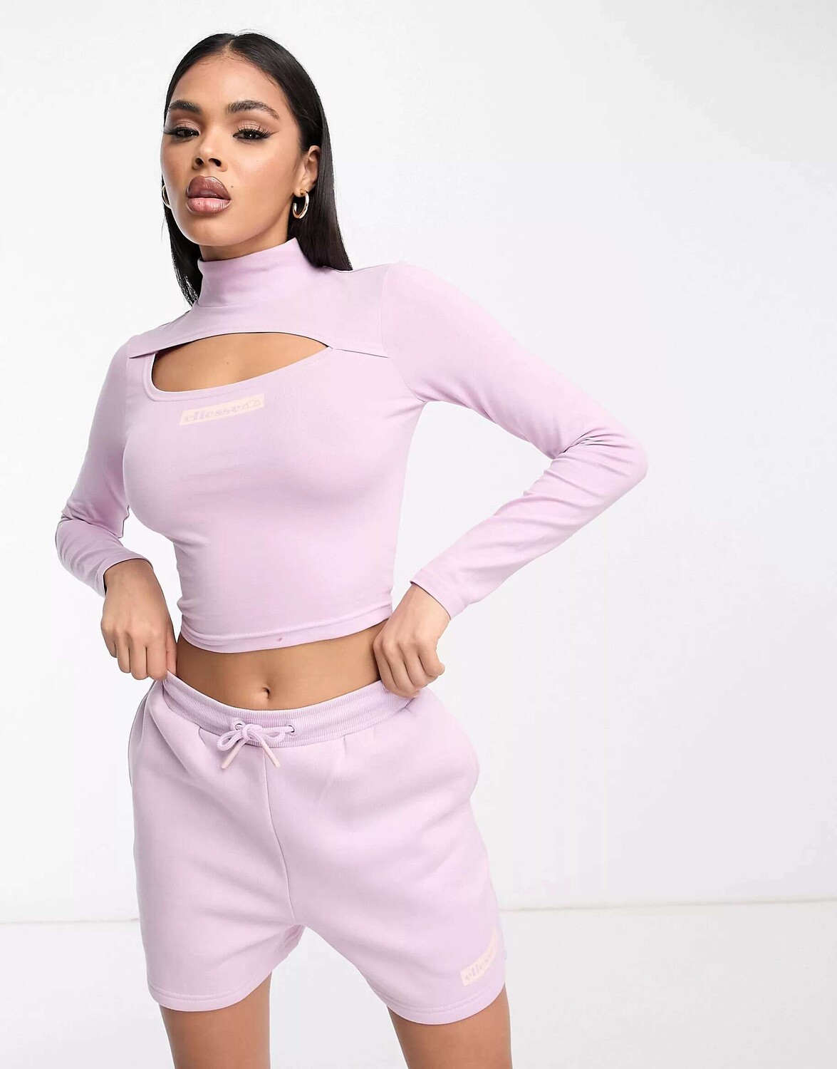 

Пурпурные трикотажные шорты Ellesse Crilly