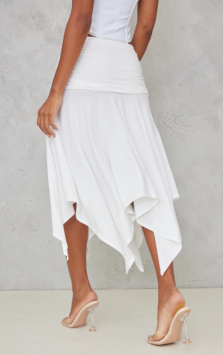 цена PrettyLittleThing Белая асимметричная юбка-миди Soft Touch со сборками