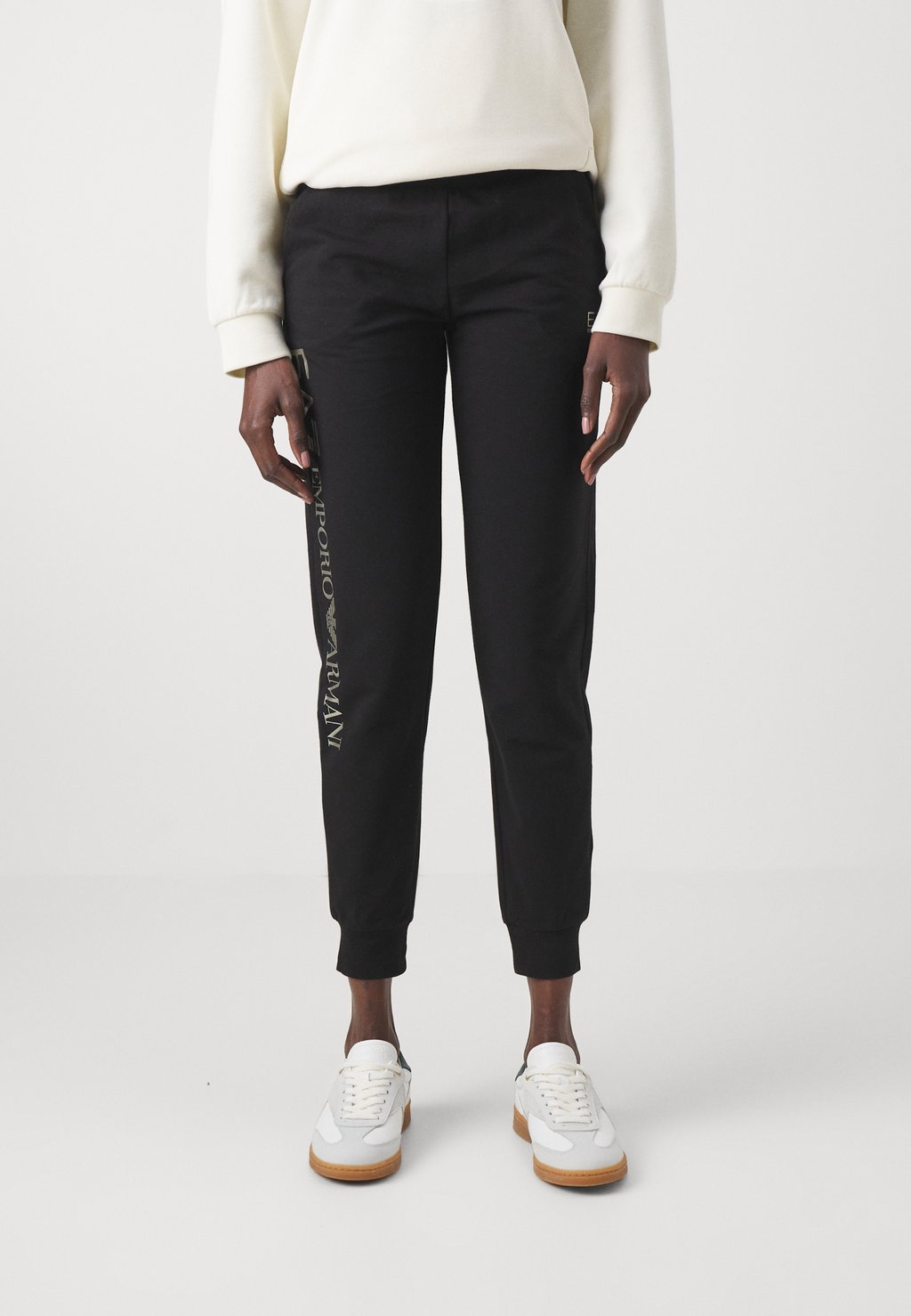 

Спортивные брюки TROUSER EA7 Emporio Armani, черный