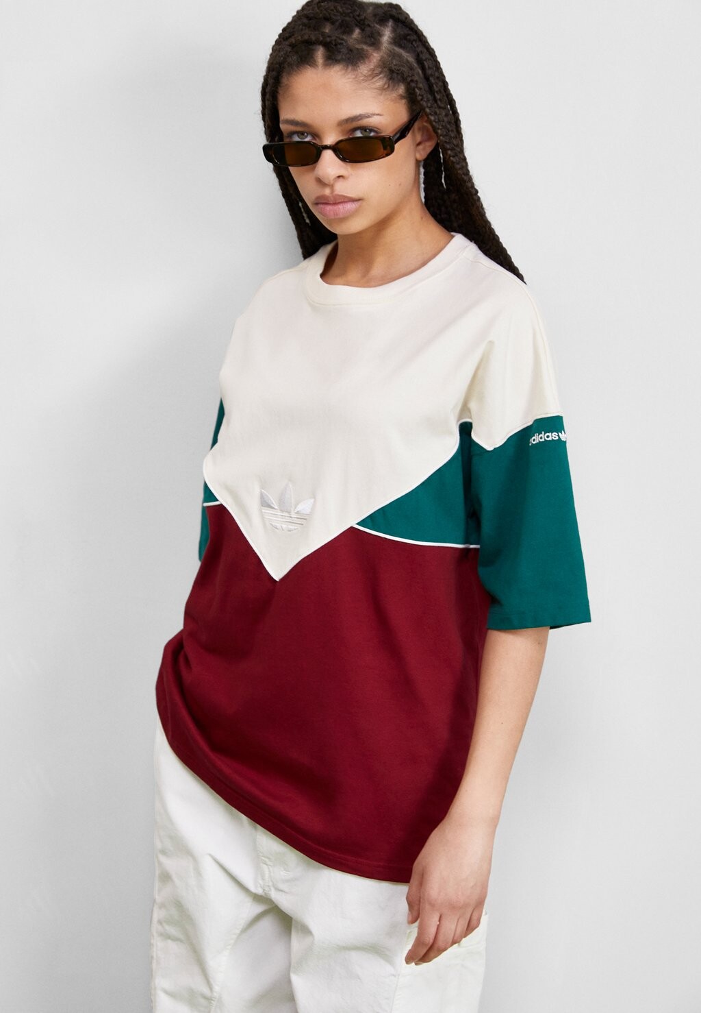 

Футболка с принтом adidas Originals