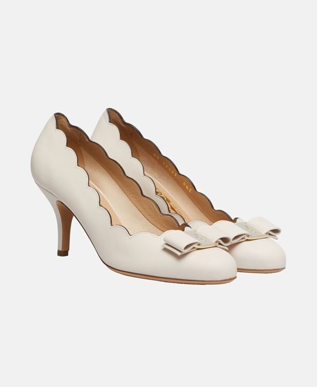

ТУфли лодочки Salvatore Ferragamo, белый