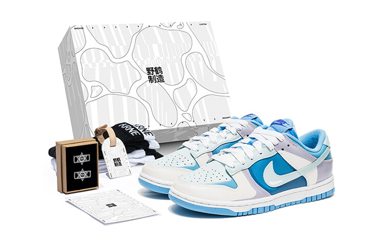 

Женские кроссовки для скейтбординга Nike Dunk