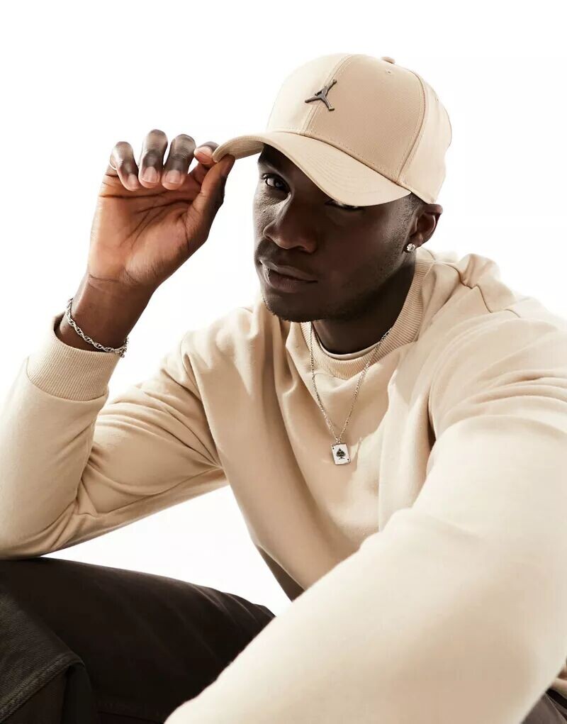 

Коричневая кепка с логотипом Jordan Jumpman