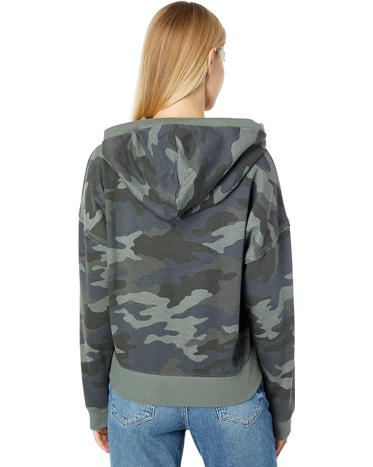 

Худи Lucky Brand Chill At Home Fleece Hoodie, цвет Green Camo