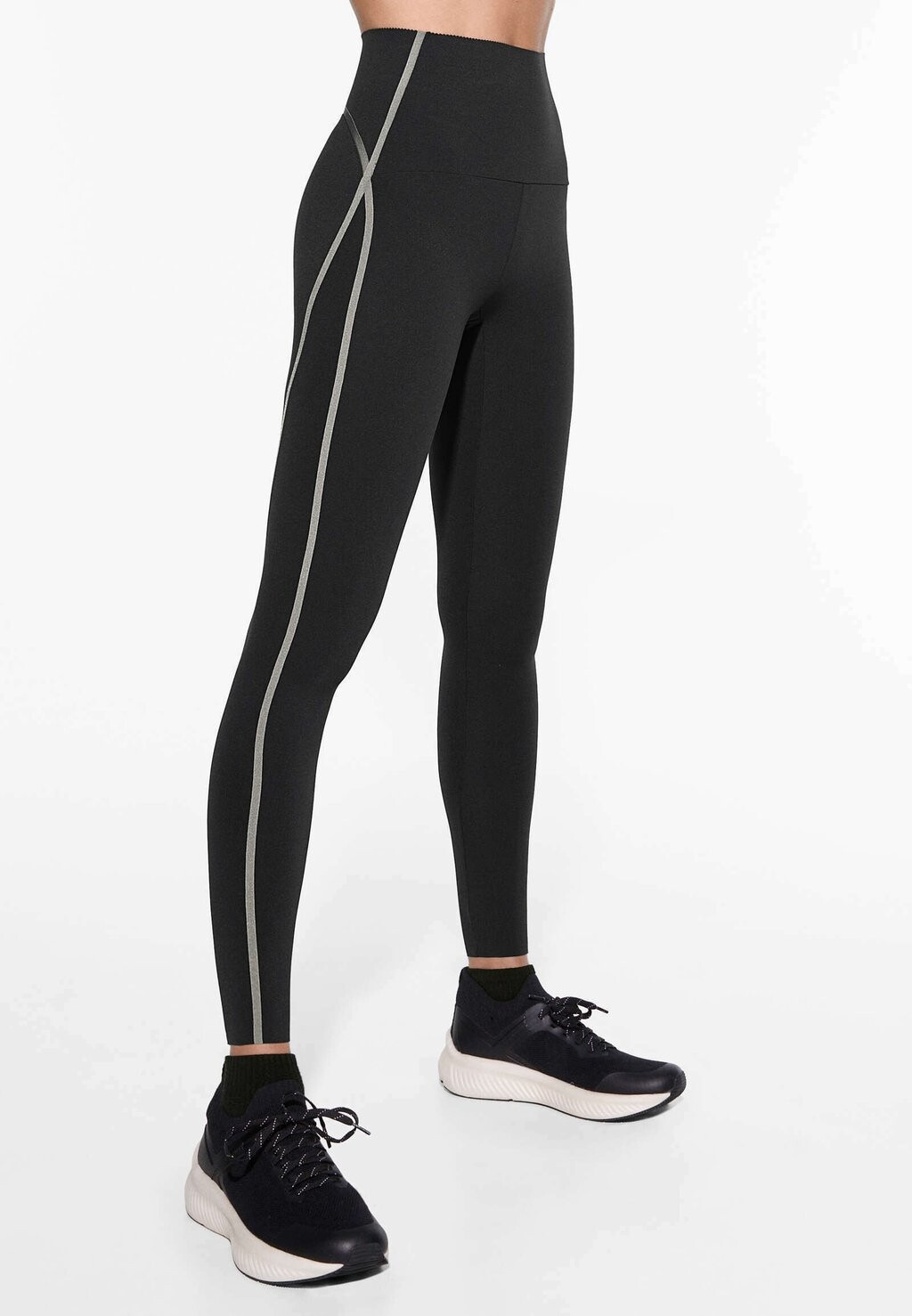

Леггинсы COMPRESSIVE SATIN ANKLE-LENGTH OYSHO, цвет black