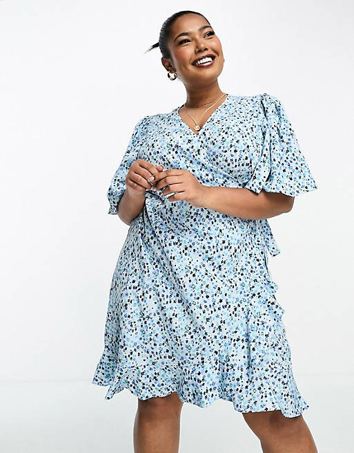 

Голубое платье мини с запахом спереди Vero Moda Curve