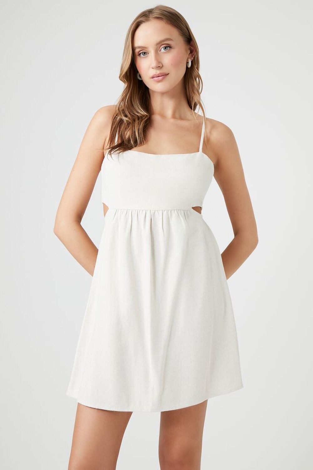 

Платье Babydoll на бретельках с вырезом Forever 21