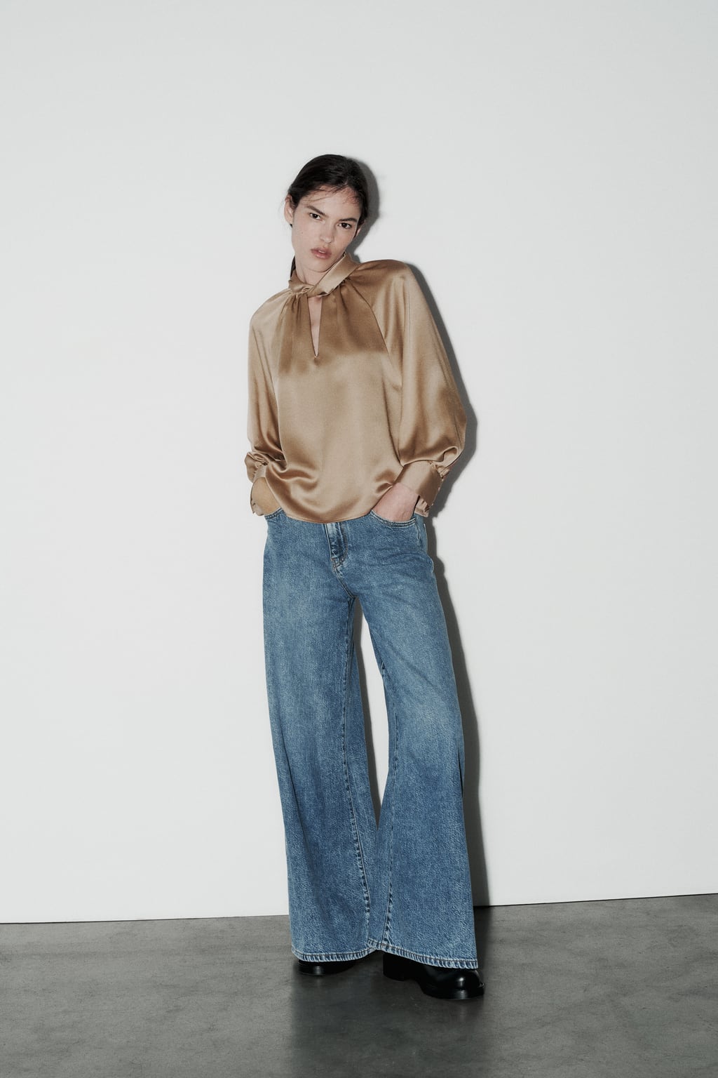 

Атласный топ ZARA, бежевый