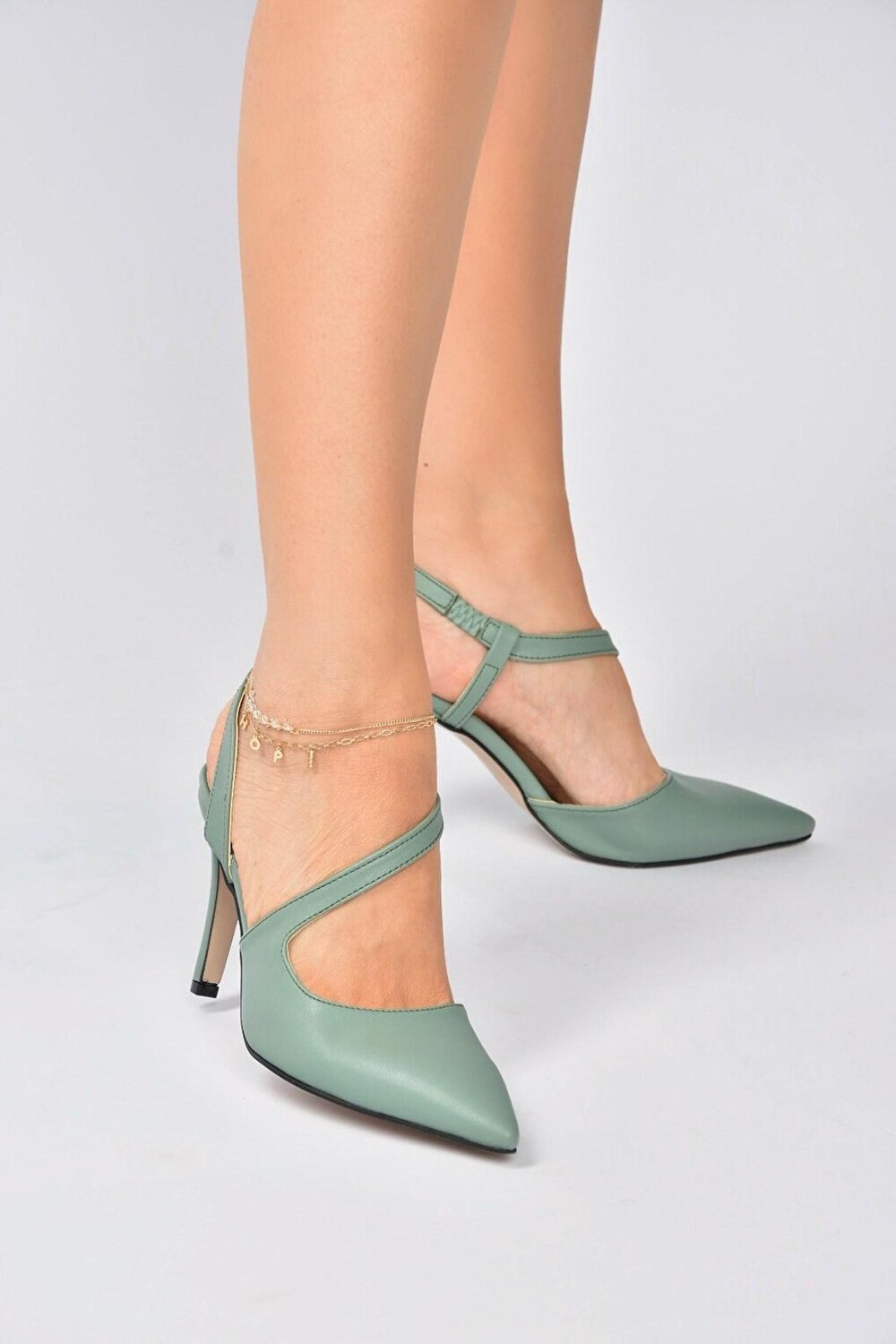 

Зеленые женские туфли на каблуке с острым носком K404910809 Fox Shoes, Зеленый