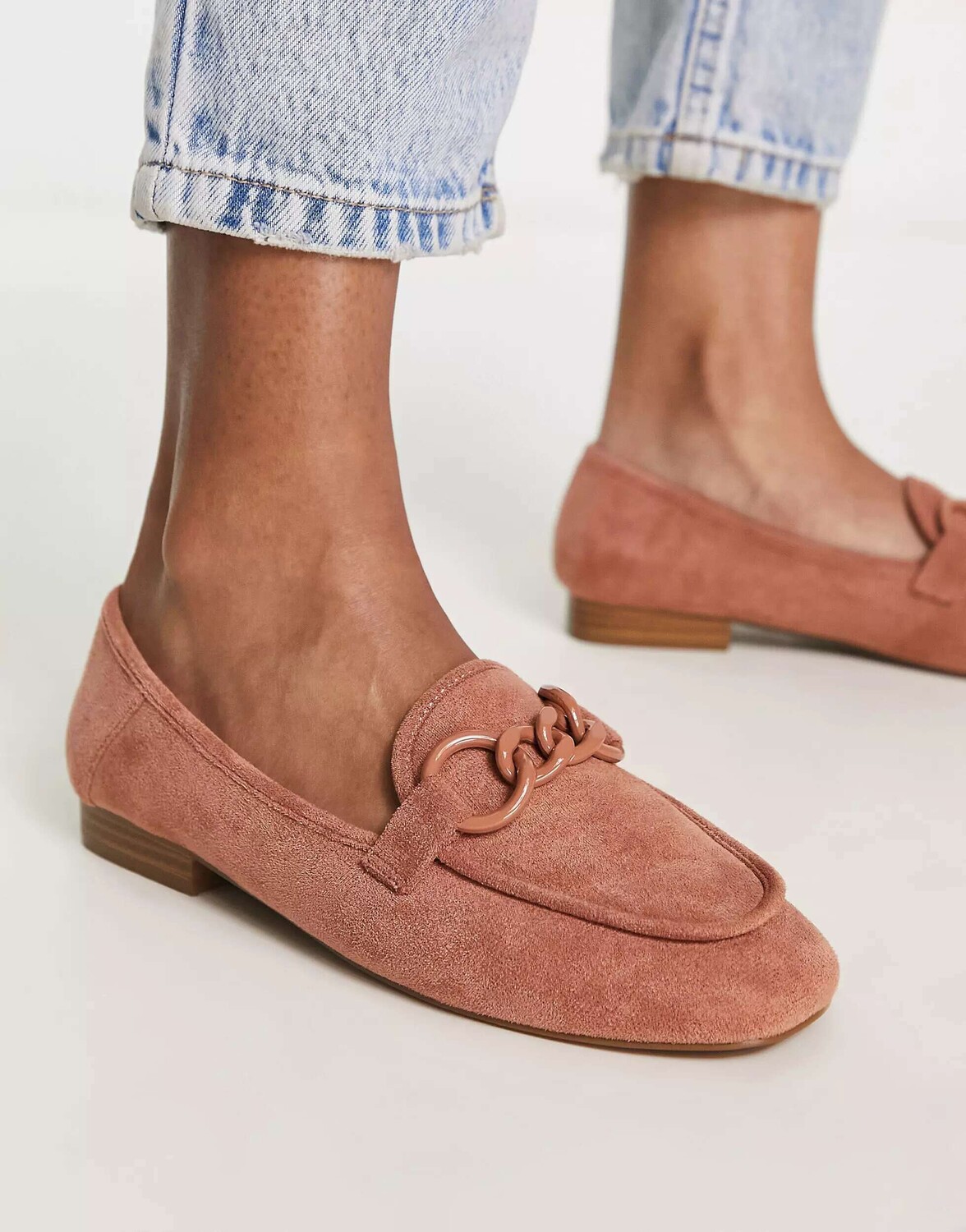 

ASOS Модернистские лоферы абрикосового цвета с цепочкой