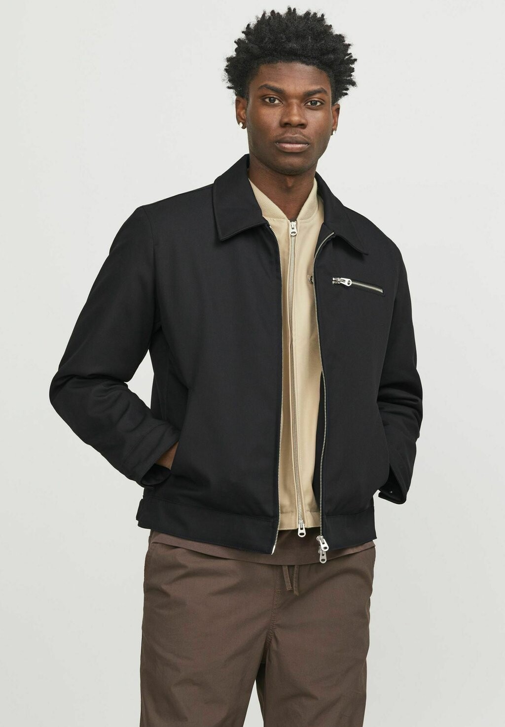 

Легкая куртка Jack & Jones, цвет black