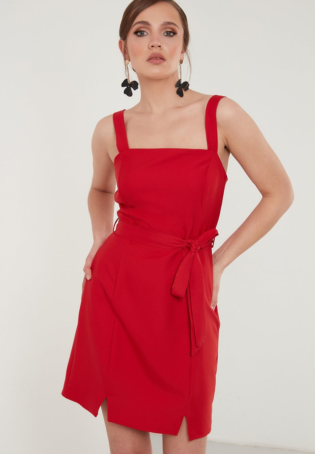 

Летнее платье LELA, красный