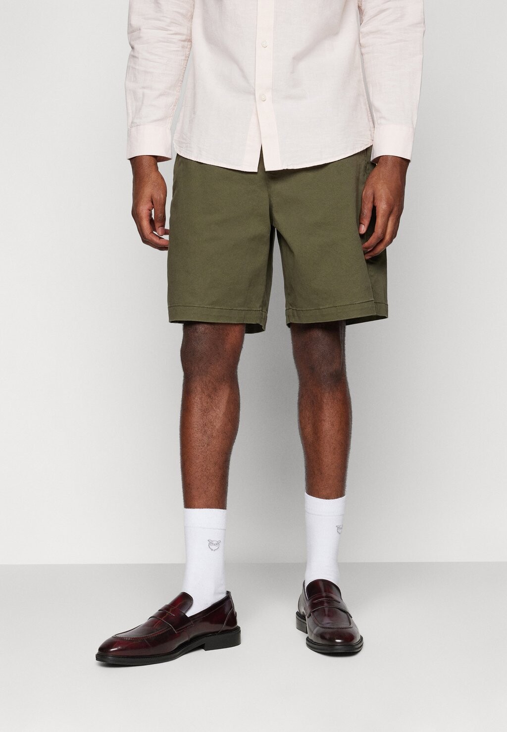 

Шорты ESSENTIAL GAP, цвет black moss