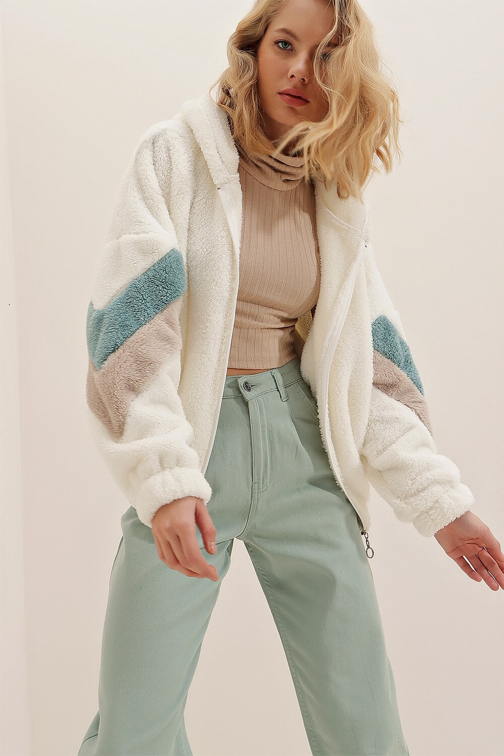 

Толстовка - Экрю - Oversize Trend Alaçatı Stili, экрю