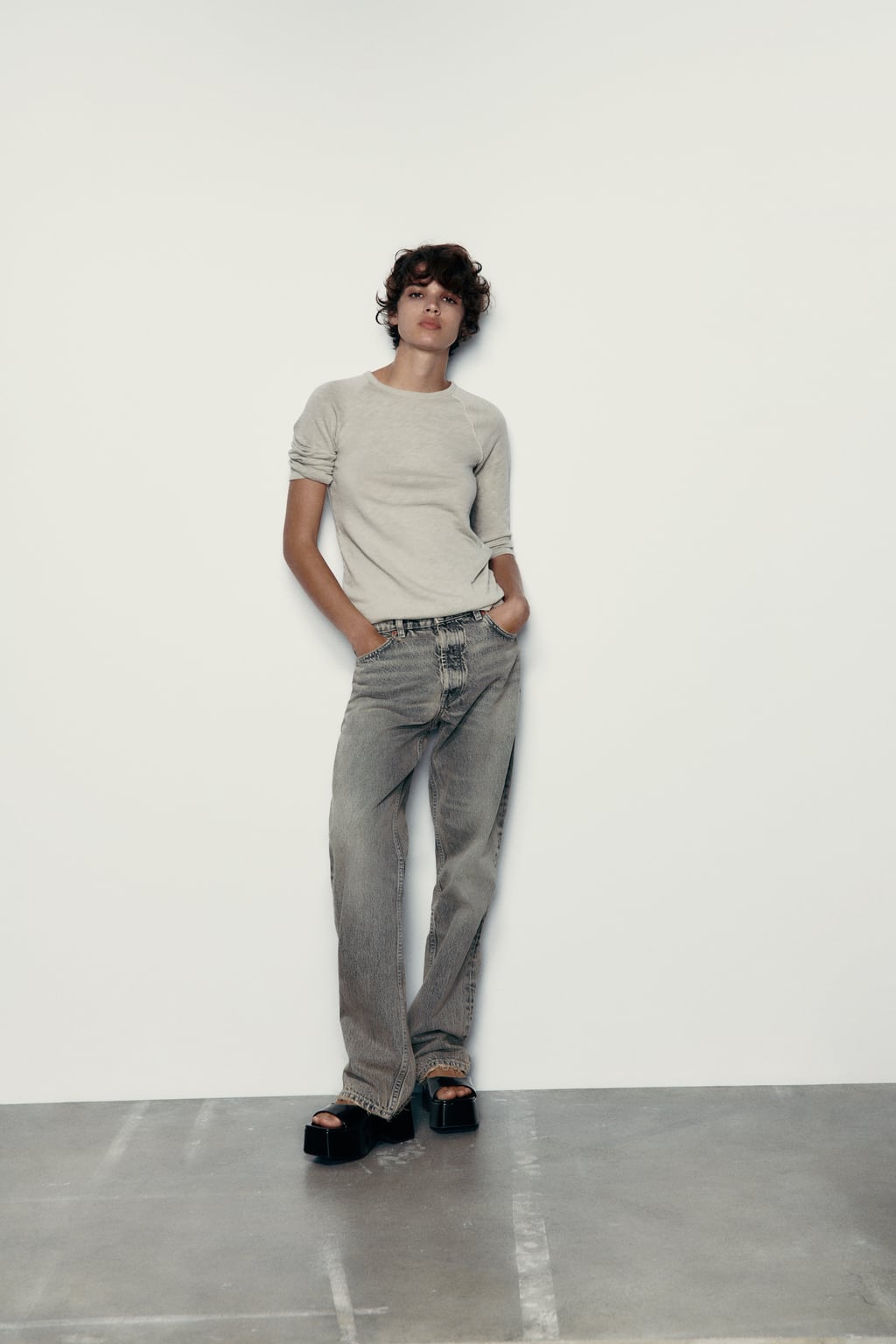 

Трикотажная футболка из плотного хлопка ZARA, серый