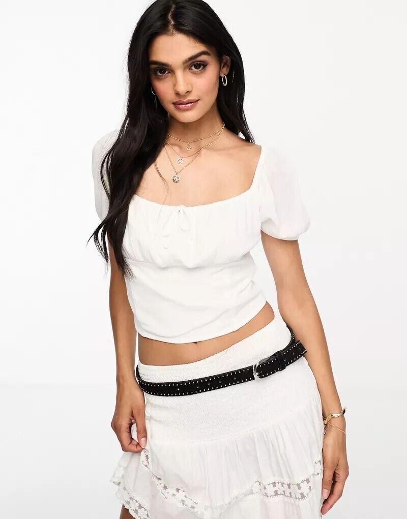 

Белый топ с квадратным вырезом и короткими рукавами Hollister