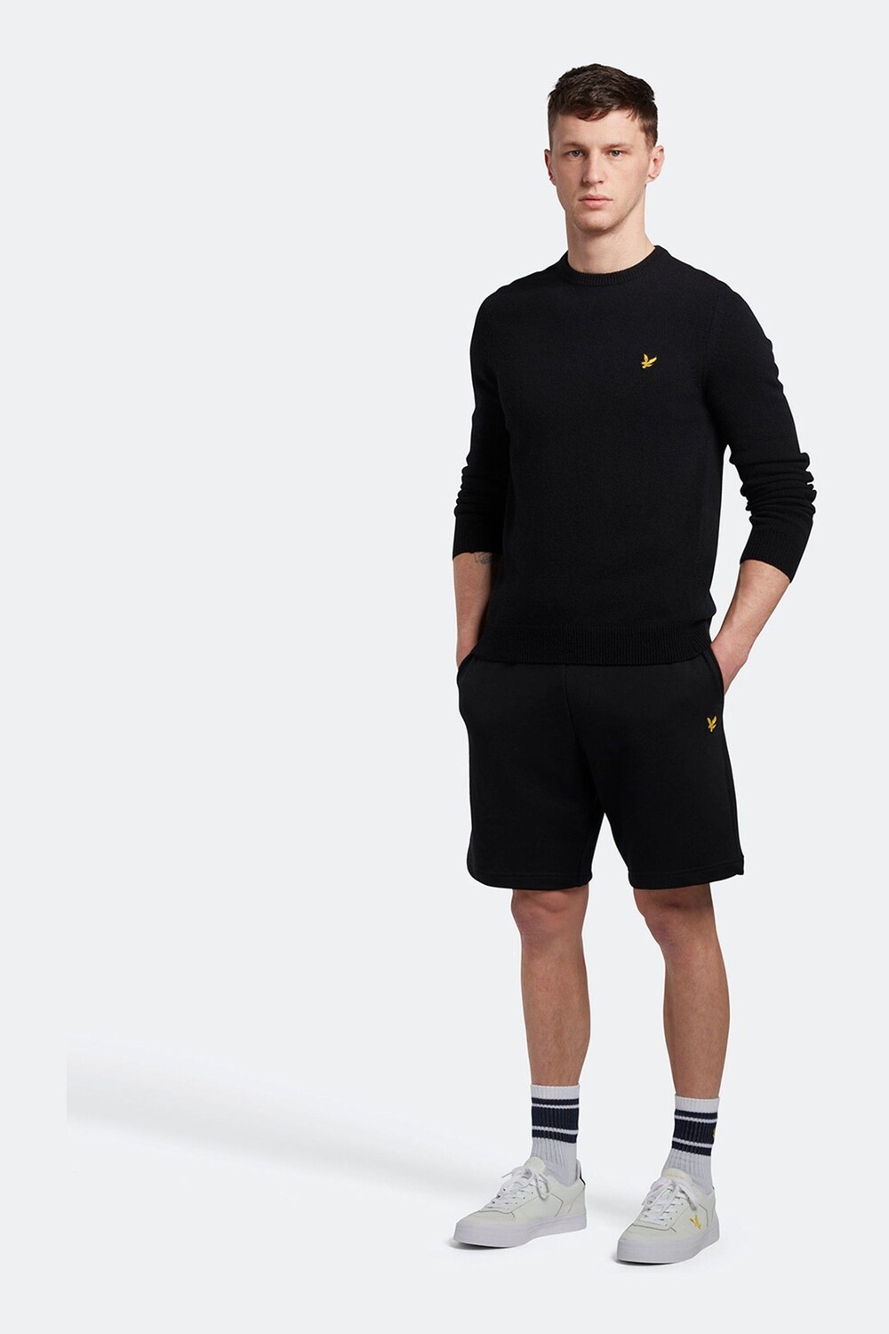 

Черный свитер с круглым вырезом и овчиной Lyle & Scott, черный