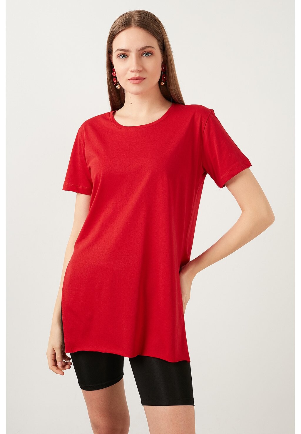 

Базовая футболка LELA, красный