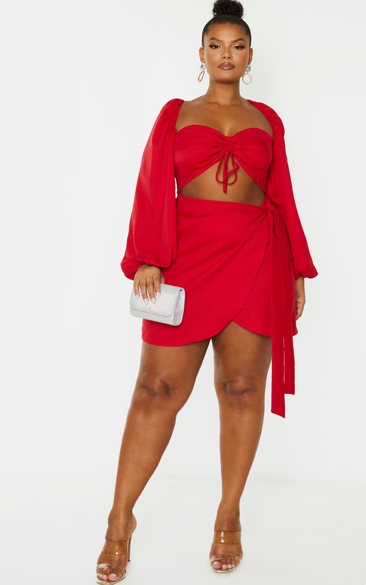 PrettyLittleThing Красное облегающее платье Plus со сборками и вырезами