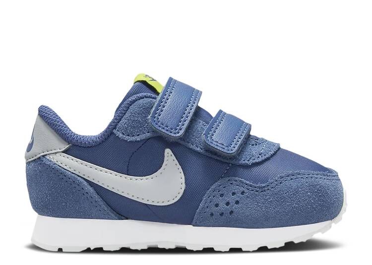 

Кроссовки Nike MD VALIANT TD 'MYSTIC NAVY GREY FOG', нави