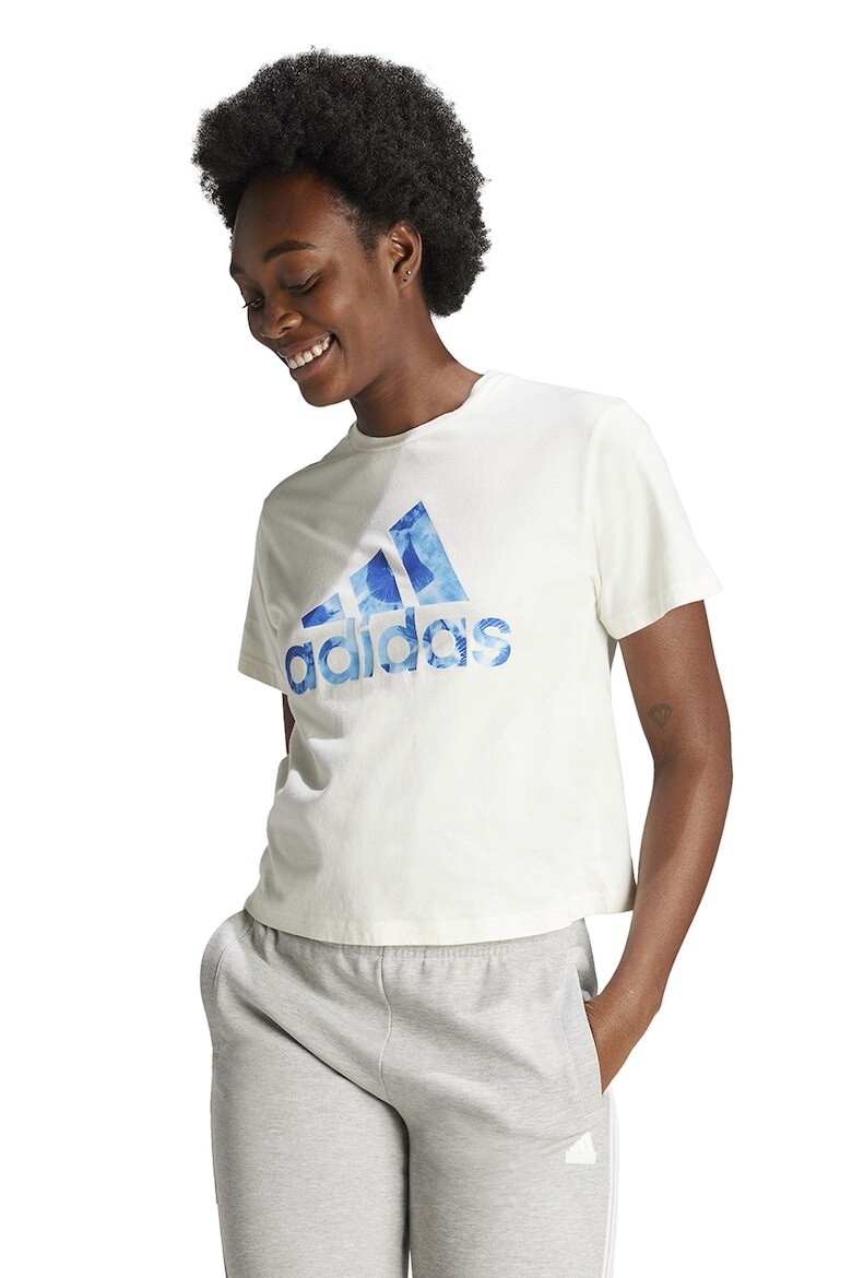 

Футболка с логотипом Adidas Sportswear, белый