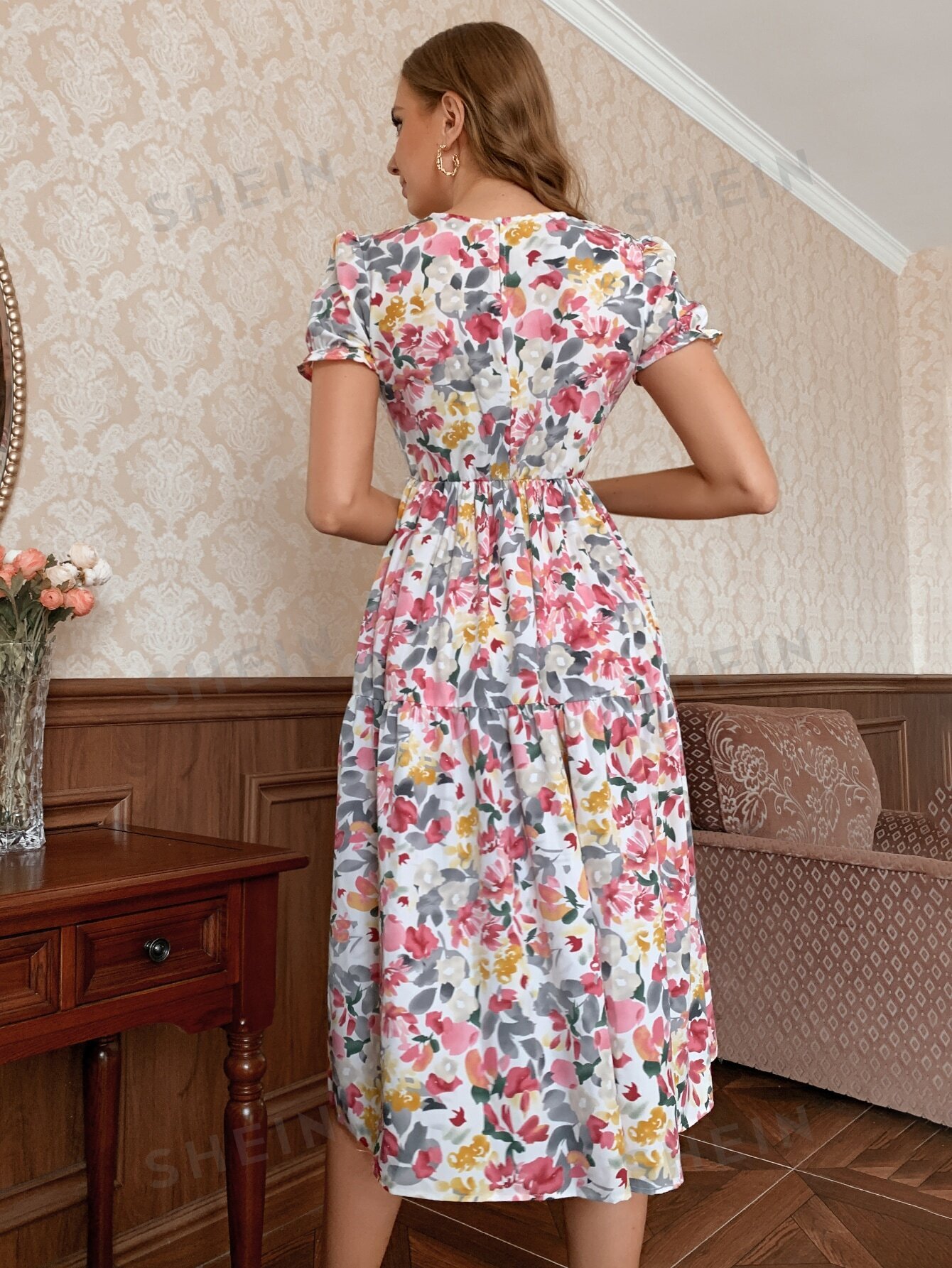 SHEIN VCAY Женское платье с круглым вырезом и короткими рукавами-пузырьками с цветочным принтом, многоцветный